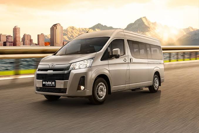 Rental Toyota Hiace Premio Padang Sumatera Barat